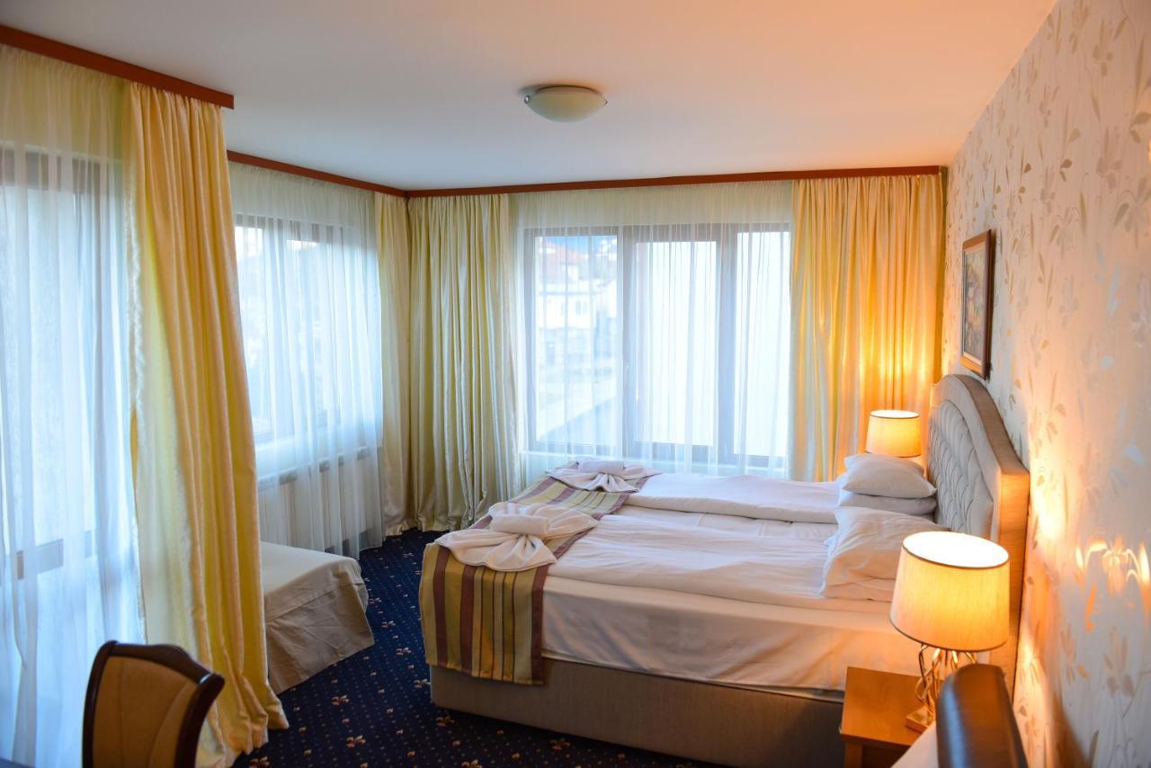בנסקו Family Hotel Lazur מראה חיצוני תמונה